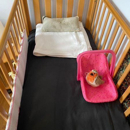 Morden Flat Close To Dlr Station With Free Parking London Bagian luar foto